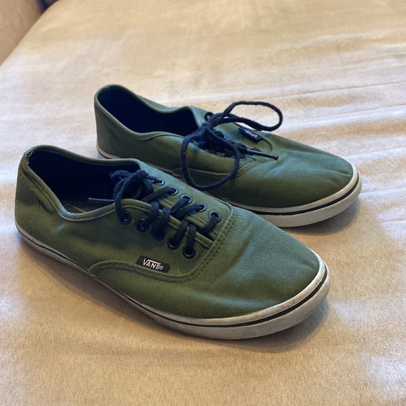 Vans (green) - Picture 2 of 3